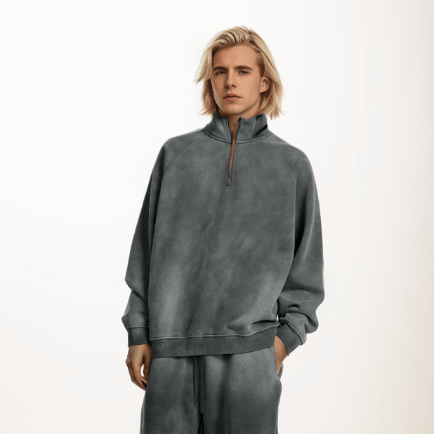 Sweatshirt à col montant et manches raglan délavées