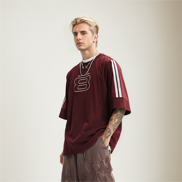 Funktionelles Raglan-T-Shirt mit kurzen Ärmeln