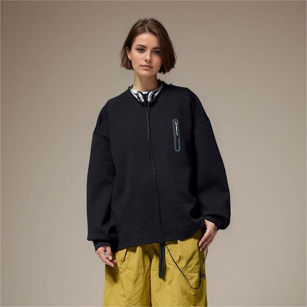 Умная толстовка с регулирующим температуру вырезом и карманами с клееными швами