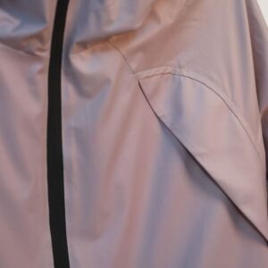 Vind- og vandtæt termokromisk jakke