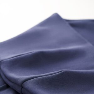 Curved-sleeve Boxy Hoodie – Eggshell Fleece With Far-infrared Technology