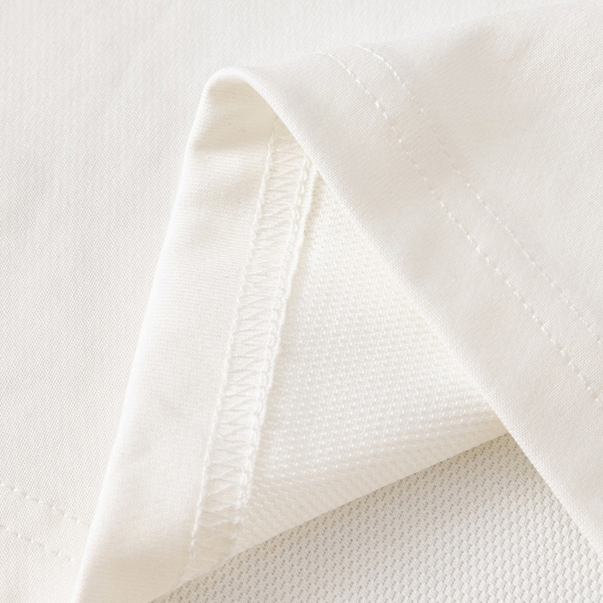 メンズ・デコンストラクテッド・カモフラージュ半袖Tシャツ