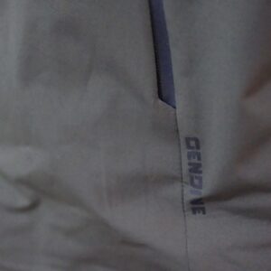 ミニマリスト ロングライン フーデッドパファーコート - 高密度防風・撥水加工